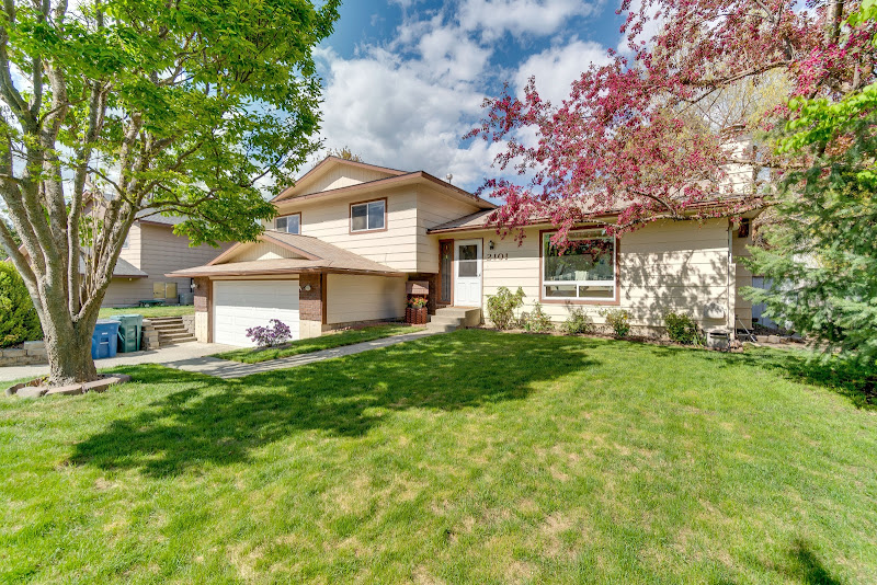 Adriana Pickard Realtor, Coldwell Banker Schneidmiller Realty in Coeur d'Alene, Idaho