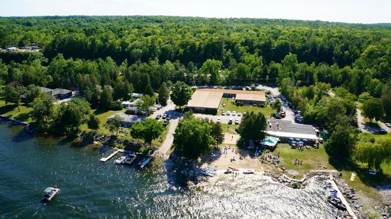 Beach Harbor Resort - Resort hotel in Sturgeon Bay