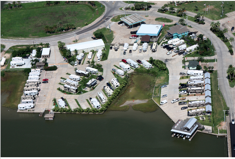 Tiki Tom's RV Park - Campground in Galveston