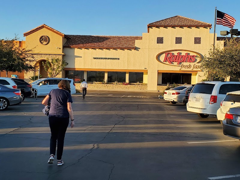 Desert Springs Marketplace - Grocery store in Palm Desert