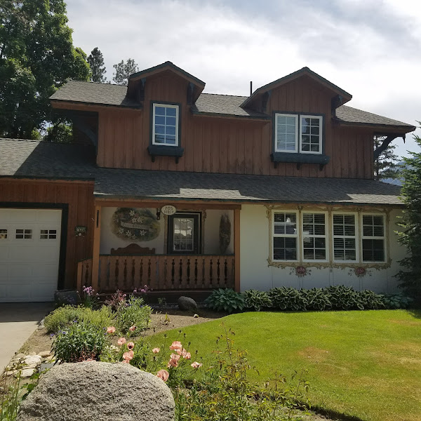 Haus Chikamin B & B
