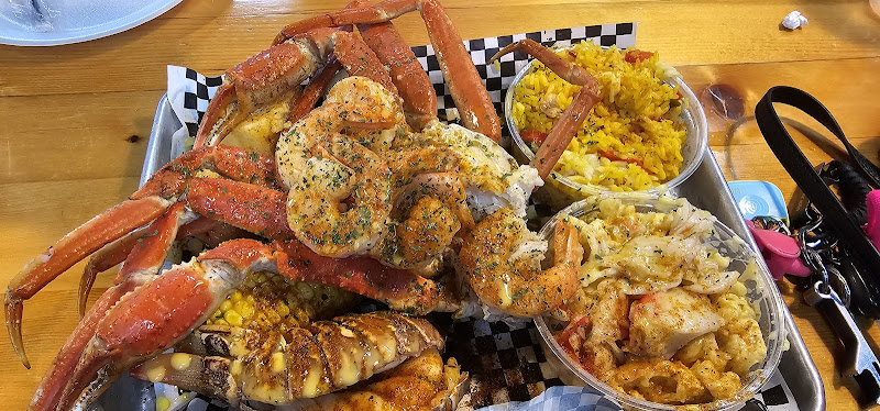 Q's Crackin Crab & Seafood Kitchen - Seafood restaurant in Cocoa Beach