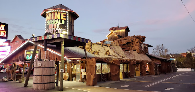 Pigeon Forge Gem Mine
