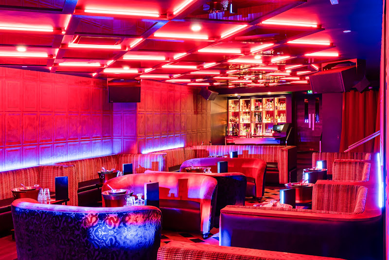 Ushi Lounge - Lounge in Aspen