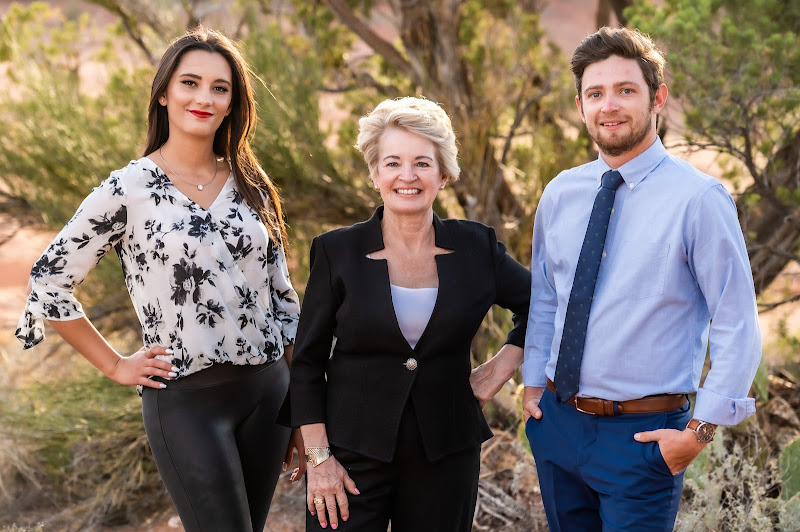 Cheyenne Cunningham Realtor®, The Coleman Real Estate Group at RE/MAX Sedona