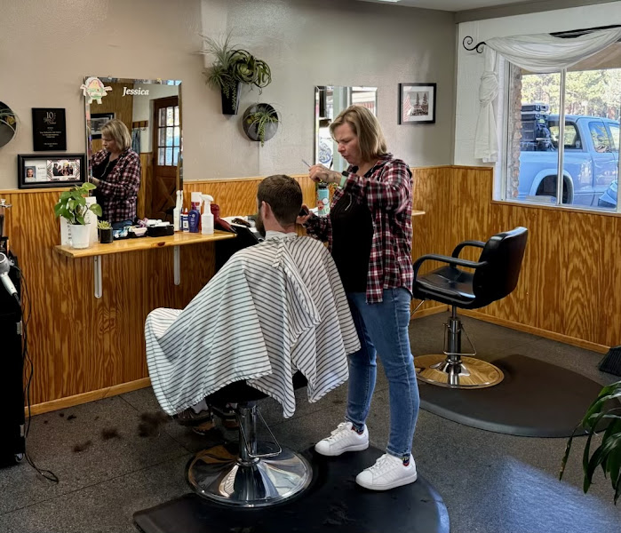 Local's Choice Haircutting