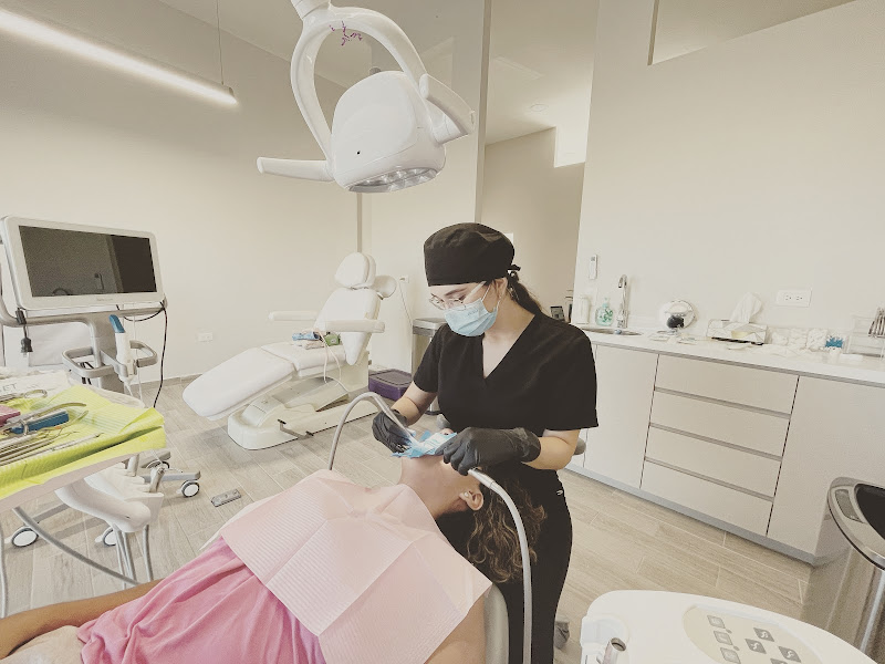White Dental Office - Dentist in 23454 Cabo San Lucas