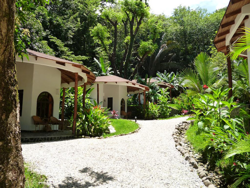 Manalá Hotel - Hotel in 800 metros norte de la cancha de fútbol de Santa Teresa 800m north from the soccer field