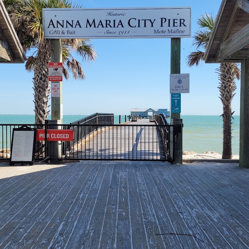The City Pier - Tourist attraction in Anna Maria