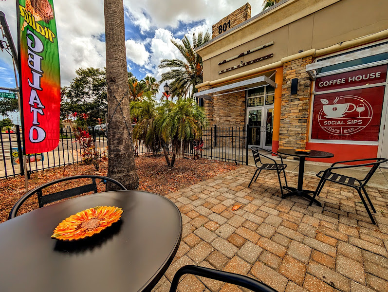 Social Sips Cafe and Bar - Locally Roasted Coffee and Hand Crafted Gelato - Coffee shop in Clearwater