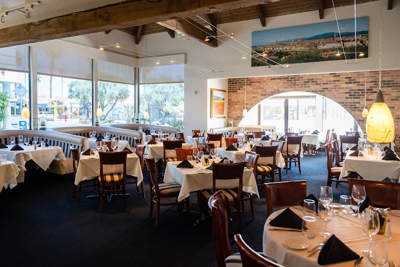 Ristorante Mamma Gina - Italian restaurant in Palm Desert