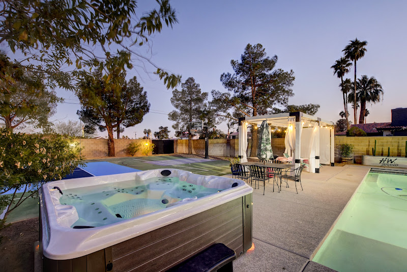 Large Las Vegas Home for rent with Pool & Pickleball! - Vacation home rental agency in Las Vegas