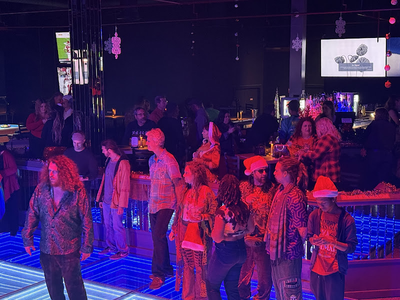 Vizionz Lounge and Live Music Bar