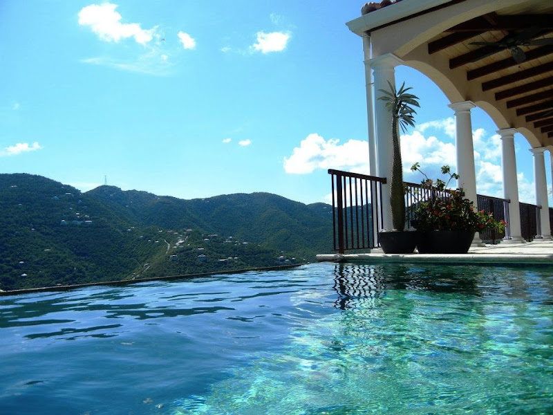 Reef Madness Villa
