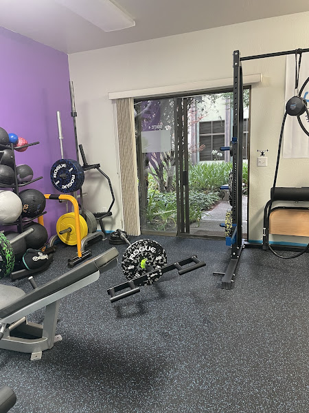 CARMELFIT LLC - Fitness center in Carmel-By-The-Sea