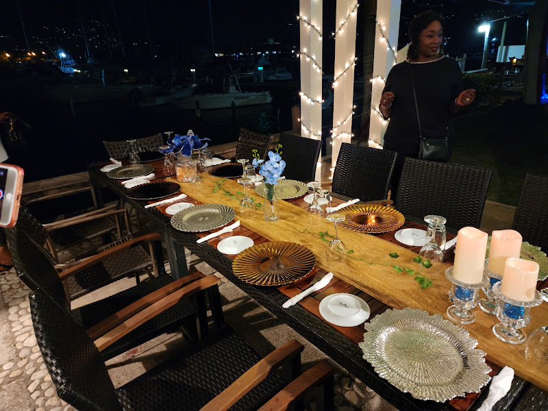 Marina Palms Restaurant & Bar