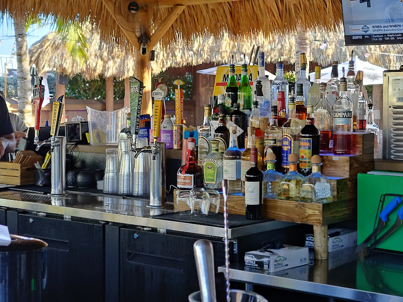 Dirty Birds Tiki Bar & Grill - Restaurant in Cocoa Beach