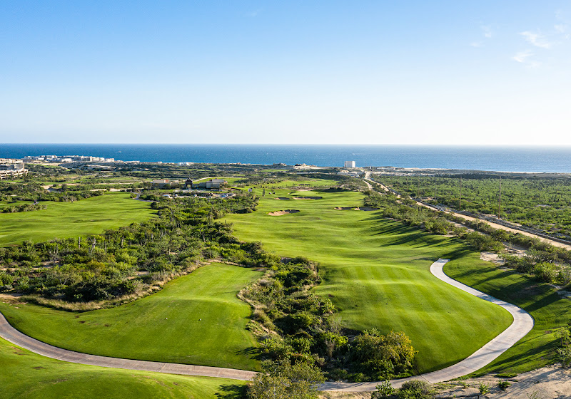 El Cardonal Golf Course - Golf course in Diamante Blvd.