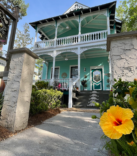 Peace and Plenty Inn Bed & Breakfast