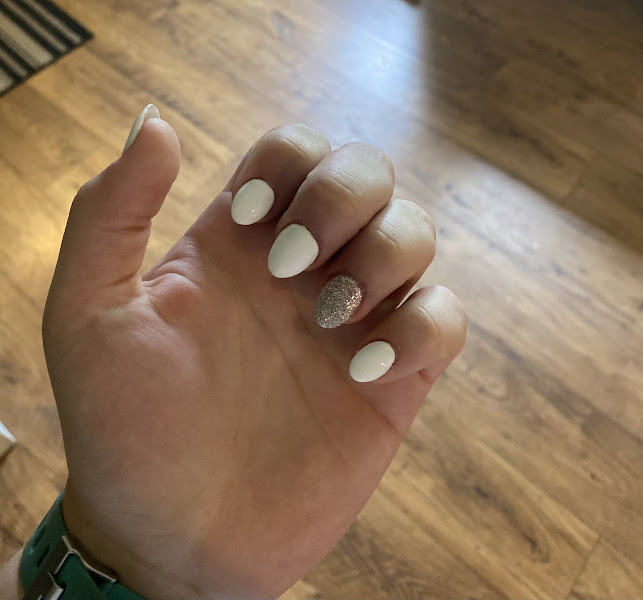 Queen Nails