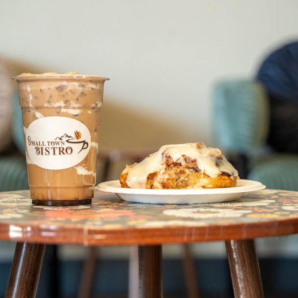 Small Town Bistro - Cafe in Pigeon Forge