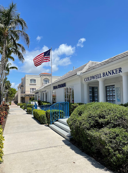 The NaplesRealEstate.com Team - Harris | Peppe | Wells