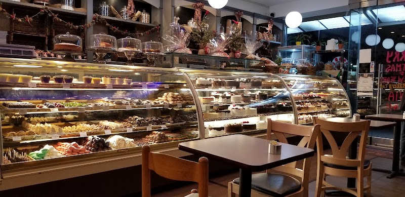New York Bakery Café - Bakery in Astoria