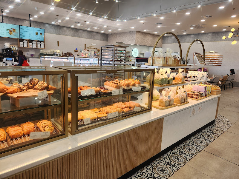 Tous Les Jours Cafe - Bakery in Las Vegas