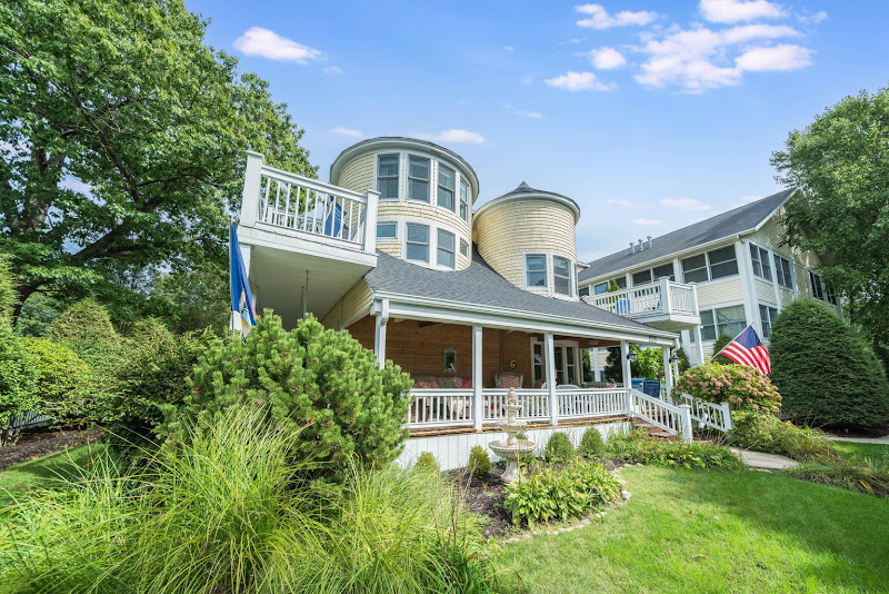 Big Blue Rentals - Vacation home rental agency in South Haven