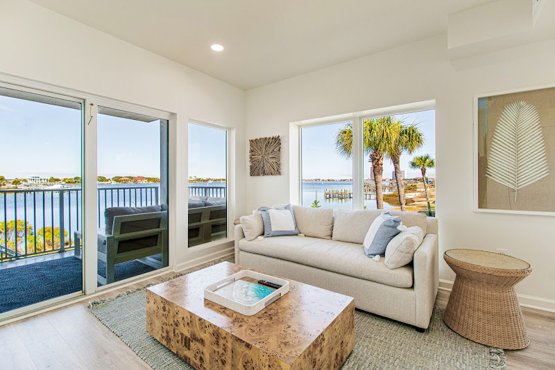 Voyager Vacation Rentals