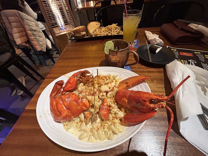 Badfins Food + Brew