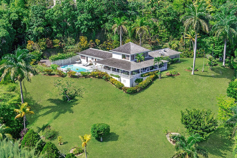 Blue Heaven Villa