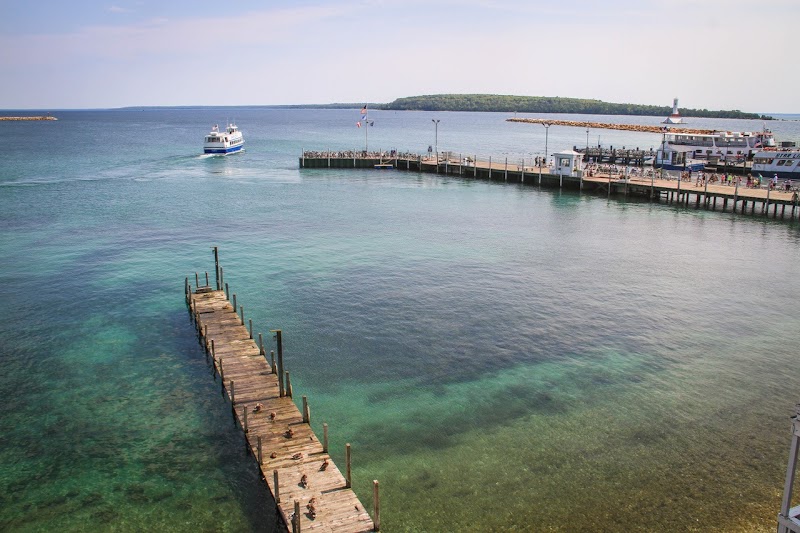 DeLanglade Condominiums - Condominium rental agency in Mackinac Island