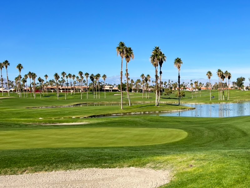 Desert Falls Country Club - Golf course in Palm Desert