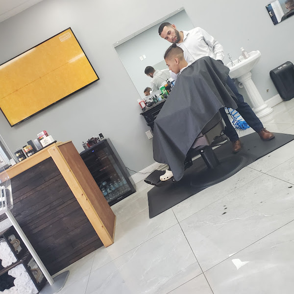 The Gentlemans Club - Barbershop & Mens Spa