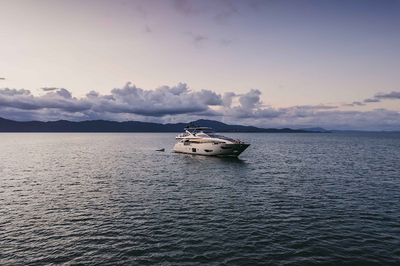 North Lake Tahoe Boat Rental photo