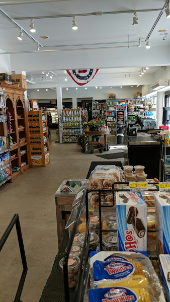 Roxy's Market & Deli - Grocery store in Aspen