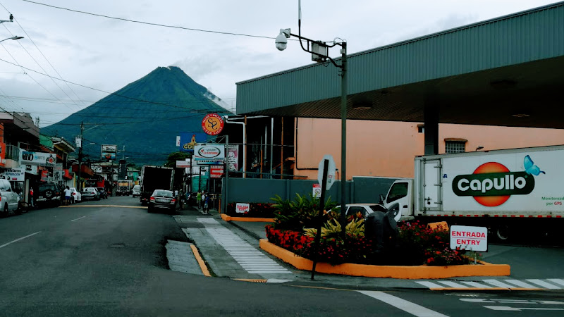Gas station La Fortuna - Gas station in Alajuela Province
