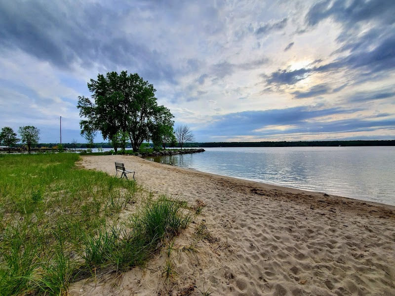 Sunset Park & Beach - Tourist attraction in Sturgeon Bay