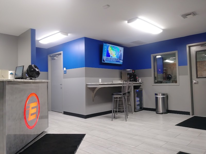 Express Oil Change & Tire Engineers photo