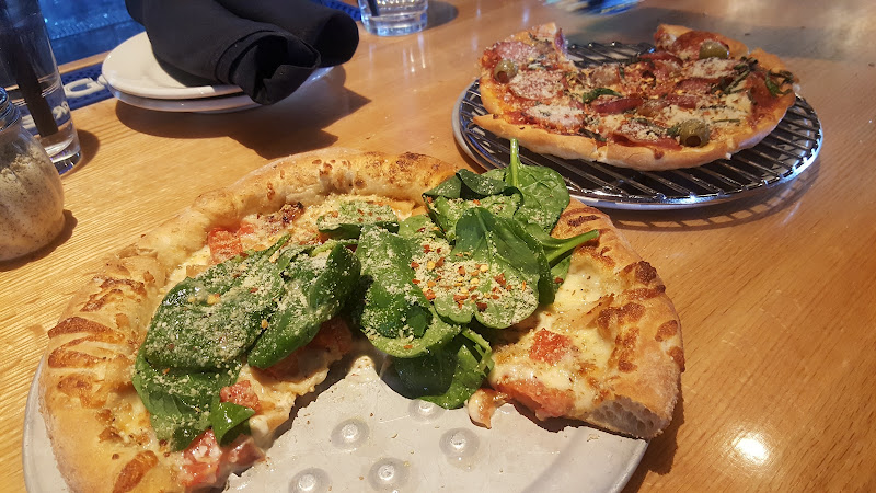 Old Chicago Pizza + Taproom