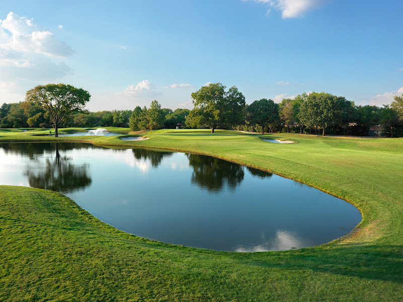 Royal Oaks Country Club