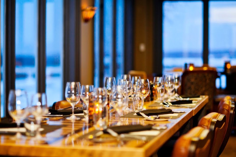 Hunt Club Steakhouse - Steak house in Lake Geneva