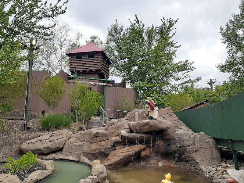 Ripley's Davy Crockett Mini-Golf