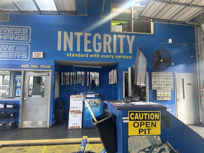 Express Oil Change & Tire Engineers photo