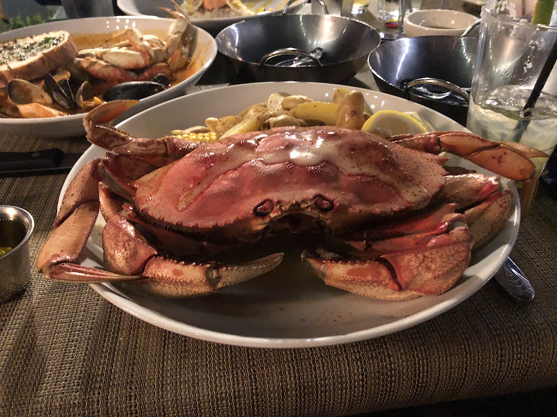 Salty's on Alki Beach