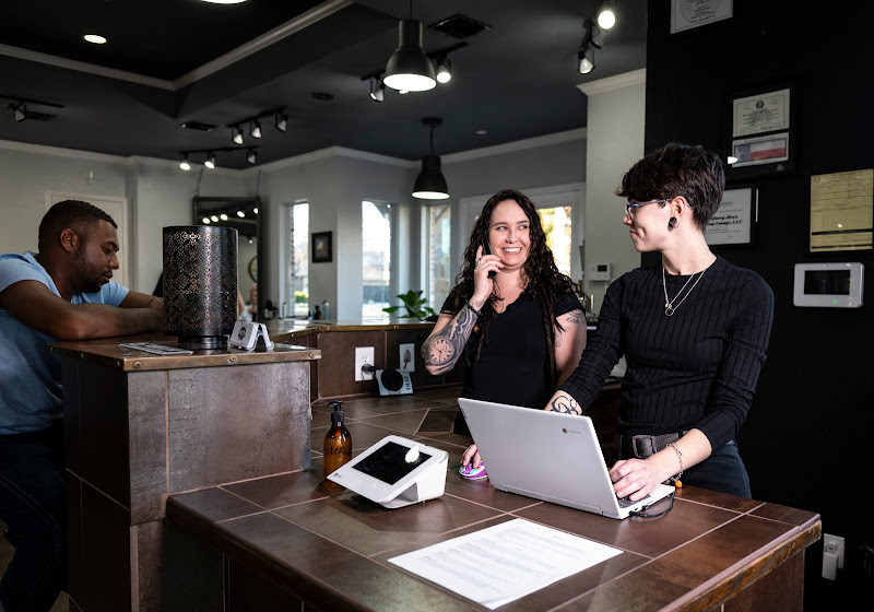The Refinery Men's Grooming Lounge - Barber shop in New Braunfels