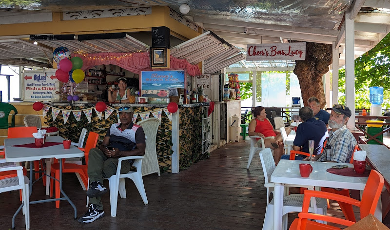 Renee's Beach Cafe - Cafe in Cassetta 8