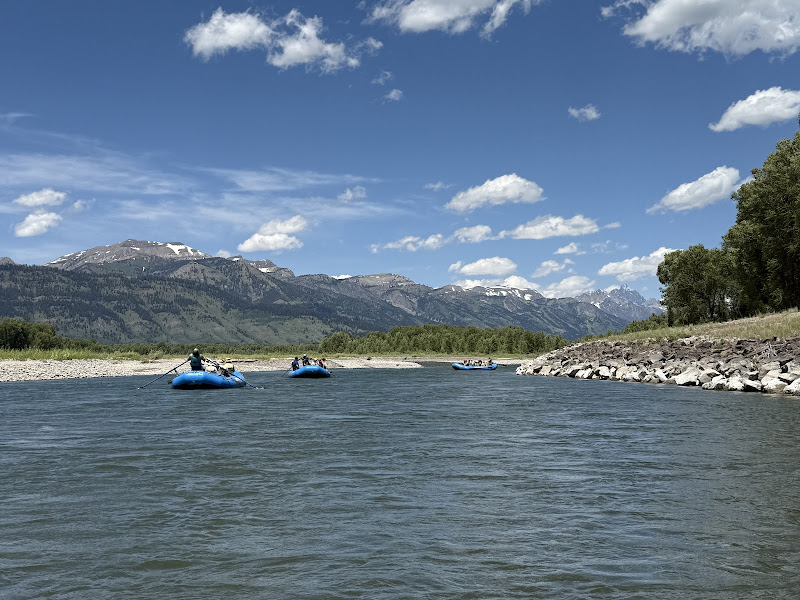 Snake River Park Scenic Float Trips - Raft trip outfitter in Jackson