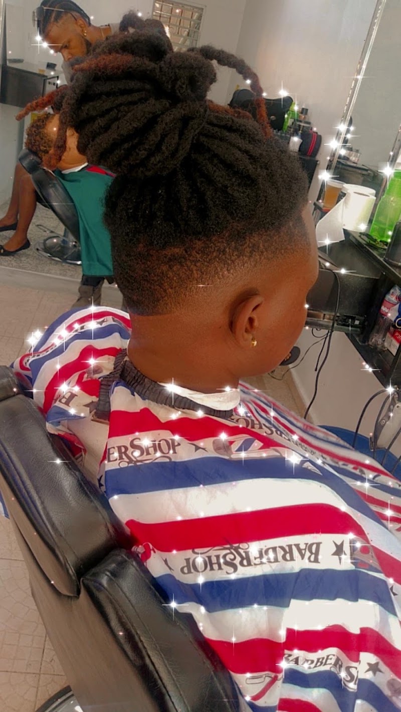 Sammy barbershop - Barber shop in C. 2